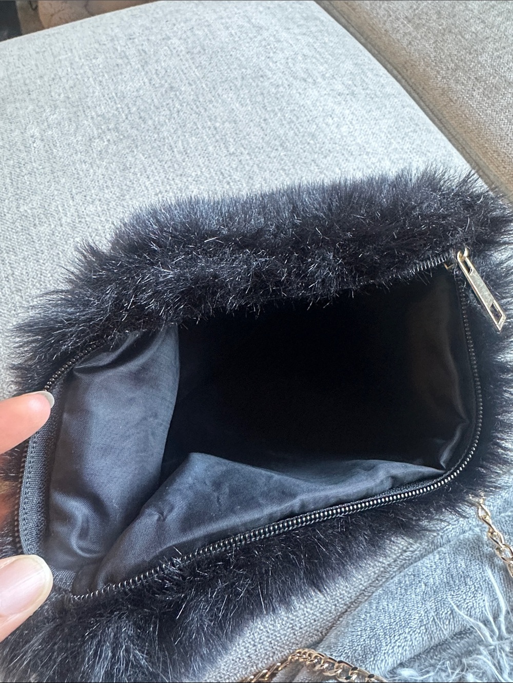 Black Faux Fur Chain Shoulder Bag - Women's Fashion - Picture 6 of 6